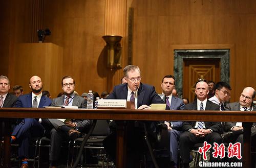 當(dāng)?shù)貢r間3月22日上午，美國貿(mào)易代表萊特希澤在參議院財政委員會的聽證會上，闡述美國總統(tǒng)特朗普的貿(mào)易政策。當(dāng)天中午，特朗普簽署針對中國的總統(tǒng)備忘錄。 <a target='_blank' >中新社</a>記者 鄧敏 攝