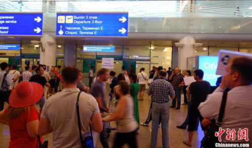 資料圖：俄羅斯莫斯科謝列梅捷沃機(jī)場(chǎng)過境區(qū)。 