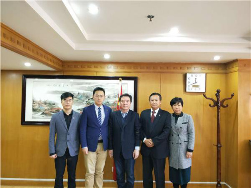 徐開信副主任與南澳洲江蘇商會吳弘毅會長一行合影留念