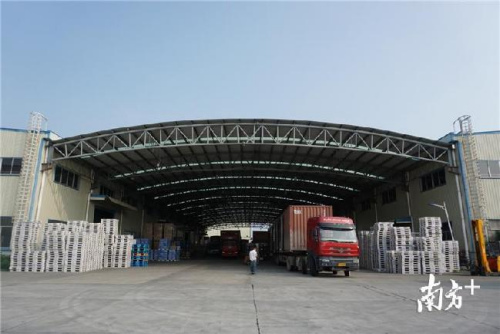 大廣海灣保稅物流中心，4座倉庫暫作普通倉庫投入使用。張泳渝 攝