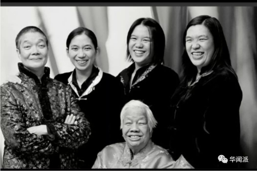 (從左至右)母親Mable、妹妹、外婆Lily(前排)和謝氏兩姐妹。(英國《華聞周刊》微信公眾號 資料圖)