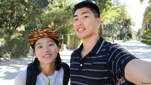 為了能說一口地道的西班牙語，肖北辰和女友邵逸妮專門前往馬德里學(xué)習(xí)。(德國之聲中文網(wǎng)援引privat)