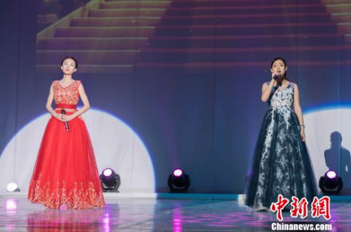 當?shù)貢r間5月26日，2018“文化中國?水立方杯”海外華人中文歌曲大賽俄羅斯分賽區(qū)選拔賽決賽暨第五屆莫斯科華人好聲音歌唱大賽在莫斯科成功舉辦?！⊥跣蘧z