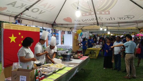 中國(guó)美食展臺(tái)。