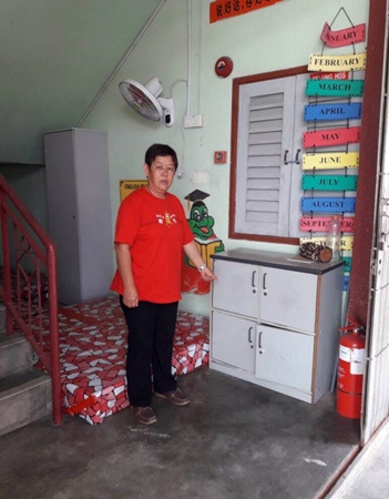 祝桂蓮指目前閱讀空間內(nèi)的書櫥和書量均不足，歡迎大家捐贈二手物品。（馬來西亞《星洲日報(bào)》）