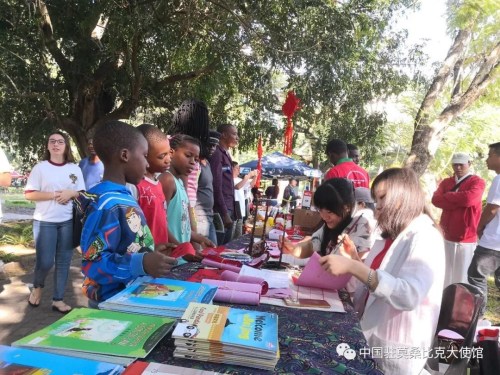 中國(guó)展臺(tái)受歡迎。