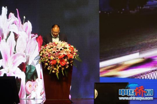 美國威特集團董事長李學(xué)海演講?！∪轿木?攝