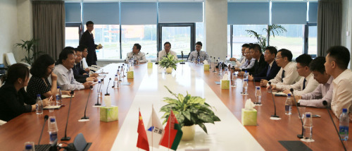 參觀園區(qū)建設