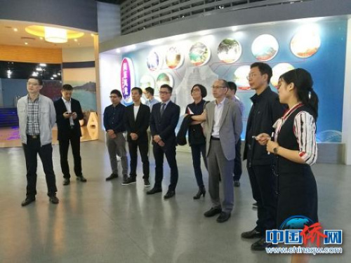 阿根廷閩籍華僑考察寧德市規(guī)劃館。　鄭松波 攝
