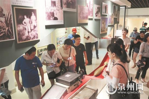 老照片舊物件傳遞圍頭家風家訓。