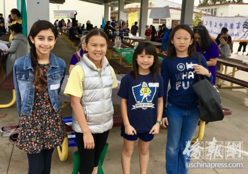 爾灣一家中文學校派出3名華裔和1名墨裔學生參加比賽。（美國《僑報》/翁羽 攝）