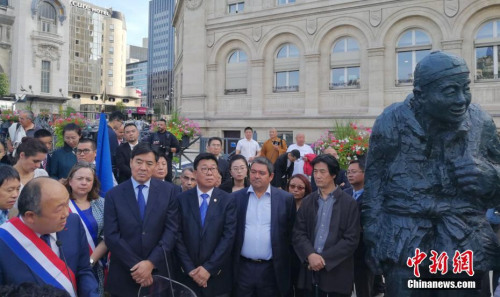 資料圖:聚百年華工情 譜千年和平曲——紀(jì)念一戰(zhàn)結(jié)束100周年 資料圖:聚百年華工情 譜千年和平曲——紀(jì)念一戰(zhàn)結(jié)束100周年