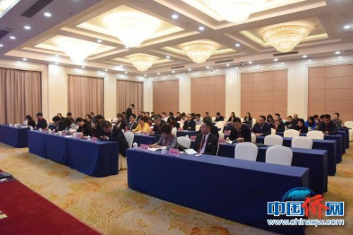 60余名青年僑胞相聚河北了解發(fā)展前景 陳國光 攝 60余名青年僑胞相聚河北了解發(fā)展前景 陳國光 攝