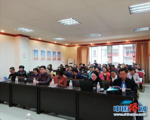 12月3日，歸僑僑眷職業(yè)技能培訓(xùn)班現(xiàn)場?！￡懹⒈?攝