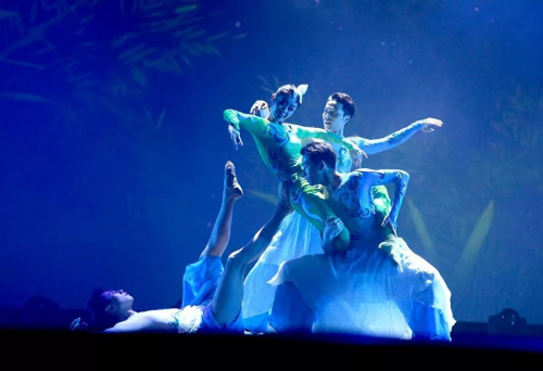 舞蹈《卯兔邀月》。