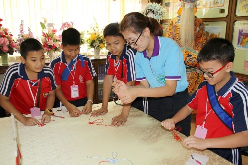 吉祥如意中國結(jié)