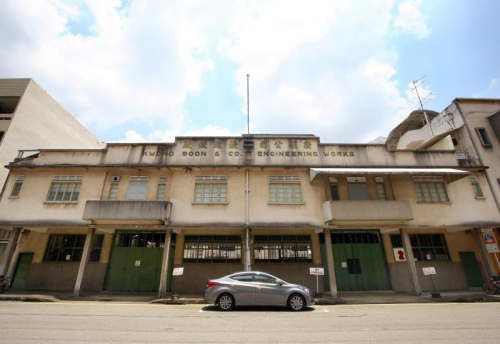 廣順公司機(jī)器鐵廠見證了20世紀(jì)初加冷河畔的經(jīng)濟(jì)活動，當(dāng)時(shí)河畔港口船來船去，造船廠、修船廠以及供應(yīng)船舶零件的五金店，共生共榮。(新加坡《聯(lián)合早報(bào)》/蕭紫薇 攝)