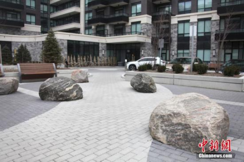  當?shù)鼐秸谡归_追查。中國駐多倫多總領館正就此案全力開展應急處置工作。<a target='_blank' >中新社</a>記者 余瑞冬 攝 