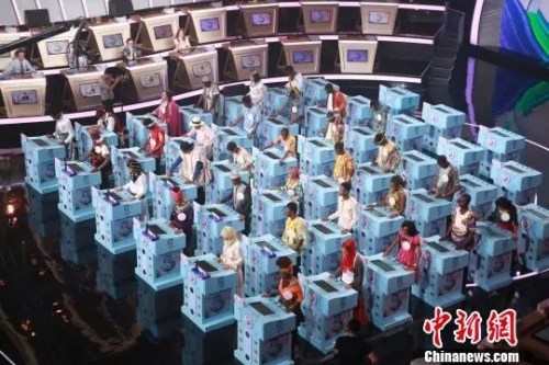 資料圖：“漢語橋”比賽現(xiàn)場(chǎng)。（圖片來源：中國新聞網(wǎng)）