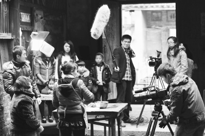 工作組在永定拍攝“記憶中的年味”。