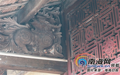 美寶村占地800多平方米的吳家老宅內(nèi)部的精美雕花。