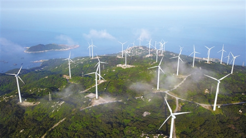 圖為南澳風(fēng)電場 羊城晚報記者 梁喻 林桂炎/攝