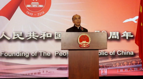 李曉駟大使致辭。（圖片來(lái)源：歐洲華信報(bào)）