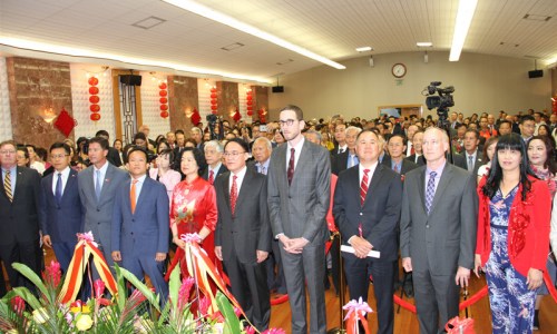 招待會(huì)現(xiàn)場(chǎng)奏中美兩國(guó)國(guó)歌 駐舊金山總領(lǐng)館供圖