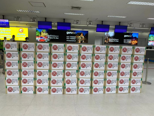 圖為老撾中華總商會捐贈現(xiàn)場。