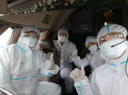 機組圓滿完成執(zhí)飛任務(wù) 機組圓滿完成執(zhí)飛任務(wù)