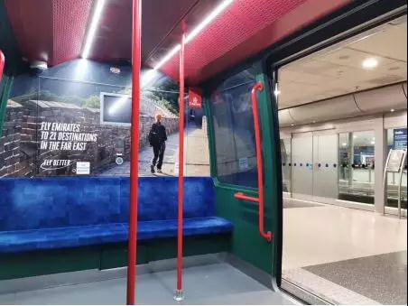 火車站幾乎看不見人影(作者供圖) 火車站幾乎看不見人影(作者供圖)