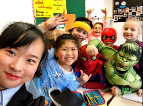 當(dāng)?shù)貙W(xué)校的孩子們。(作者供圖)