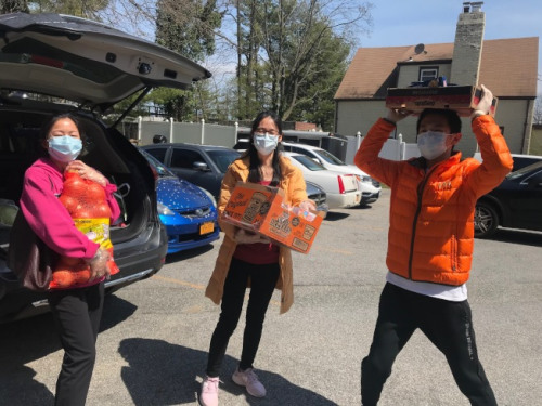 潘琳表示，籌辦「港灣計劃」旨在協(xié)助在美留學(xué)生，也把救急物資送給小區(qū)老人及低收入家庭。（潘琳提供）