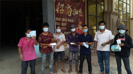 (圖片來(lái)源:柬埔寨《柬華日?qǐng)?bào)》) (圖片來(lái)源:柬埔寨《柬華日?qǐng)?bào)》)