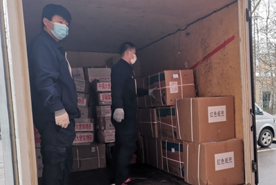 張漢暉大使再次看望慰問(wèn)在俄華商和僑團(tuán)代表。