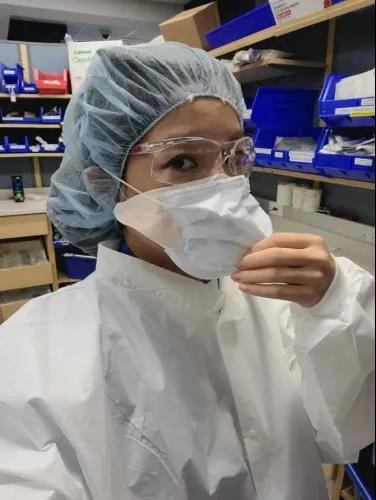 金曉蕾表示醫(yī)院像“戰(zhàn)場”，自己每天都在極度緊繃狀態(tài)下度過。(金曉蕾提供)