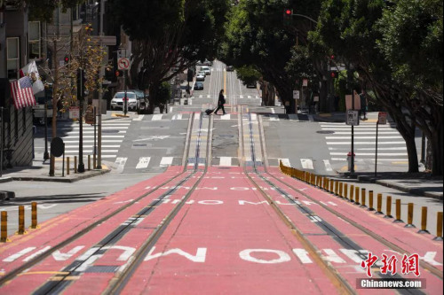 　當(dāng)?shù)貢r(shí)間4月25日，美國(guó)舊金山街頭冷冷清清。<a target='_blank' >中新社</a>記者 劉關(guān)關(guān) 攝