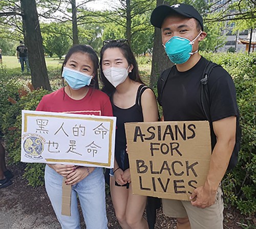 少大學生也積極參與集會游行。