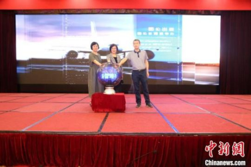 7月2日，江西省外事綜合服務(wù)管理平臺(tái)上線。　陳章軍 攝