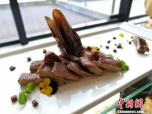 潮州老藥桔鴨。程景偉 攝