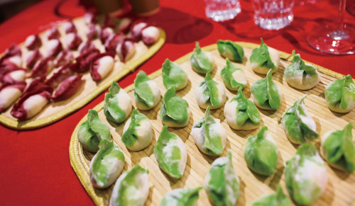 居住在倫敦西南外郊區(qū)的嘉嘉，疫情期間大展廚藝。（《歐洲時(shí)報(bào)》/受訪者供圖）