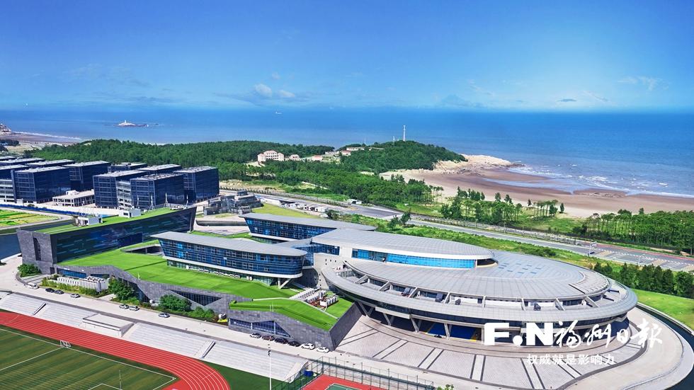 長(zhǎng)樂(lè)放眼“云”端起新城