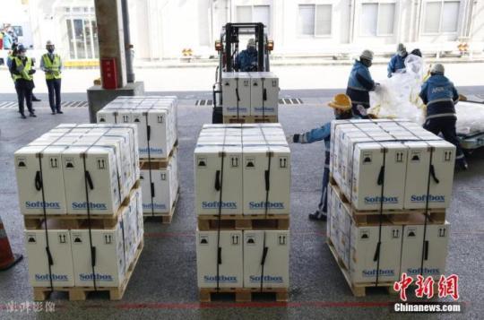 資料圖：據(jù)日本放送協(xié)會(huì)(NHK)報(bào)道，日前，日本厚生勞動(dòng)省接到一家醫(yī)療機(jī)構(gòu)報(bào)告稱，該機(jī)構(gòu)用于保存新冠疫苗的超低溫冷凍箱發(fā)生故障，導(dǎo)致最多1032劑疫苗報(bào)廢。圖片來源：ICphoto