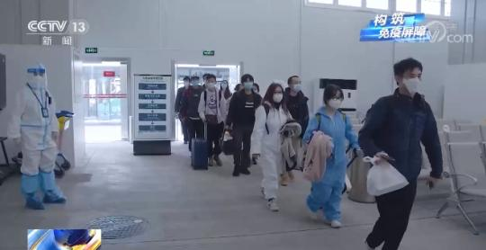 各地海關(guān)嚴(yán)密關(guān)注全球疫情 嚴(yán)守國(guó)門一線防止境外疫情輸入