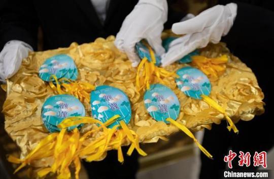 祭掃在心不在形，別樣清明一樣情?！°蟛?攝