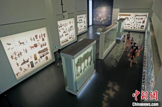 四川皮影復(fù)興:光影中傳承民間藝術(shù)之美