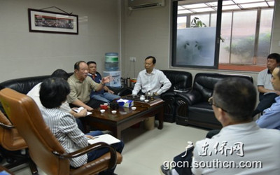 吳銳成主任與粵僑公司負(fù)責(zé)人座談