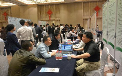 圖為海外高層次人才攜帶項目來嘉興考察對接