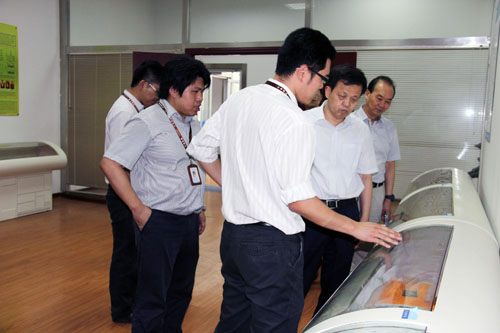 在泰州巨納新能源有限公司調(diào)研