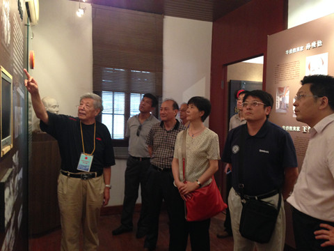 中國僑網(wǎng)參觀南通華僑博物館